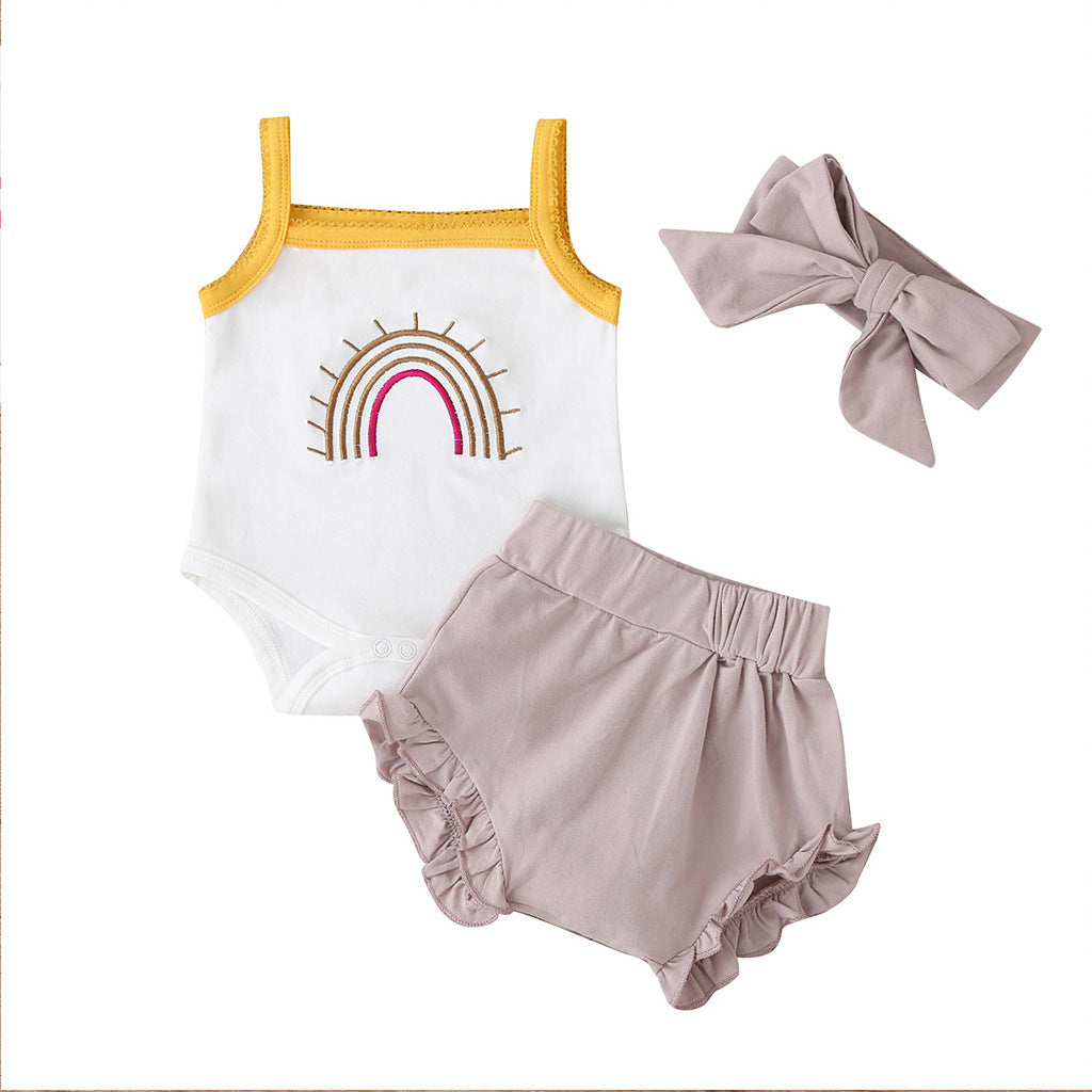Ensemble trois pièces mode pour bébé fille : barboteuse à bretelles et short à carreaux