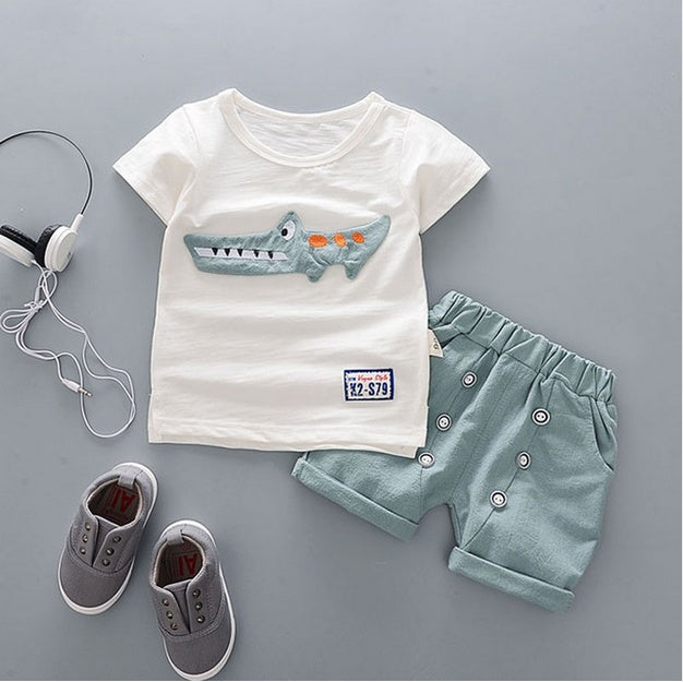Tenue de sport d'été pour petit garçon