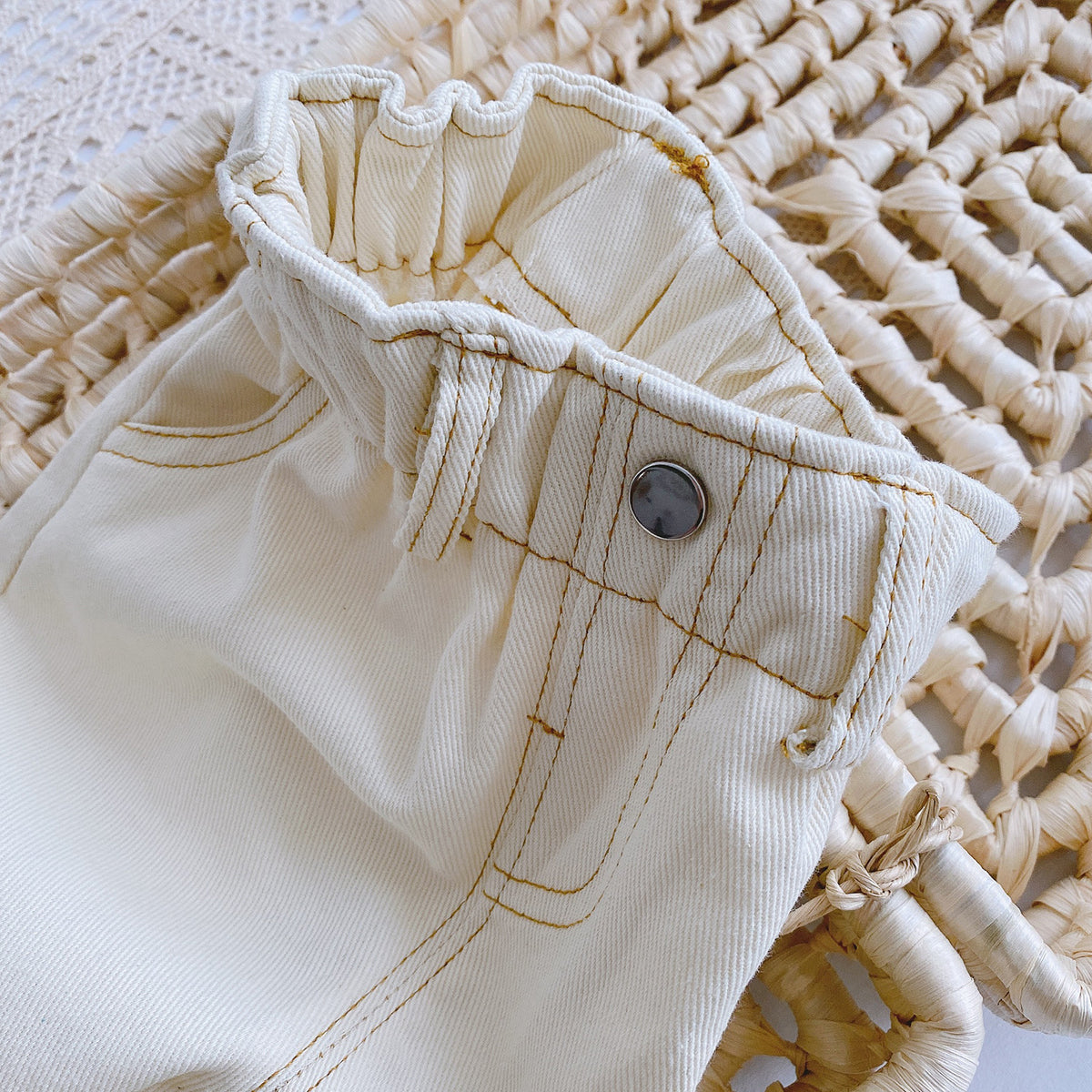 Jeans décontracté taille haute souple de couleur unie pour bébé